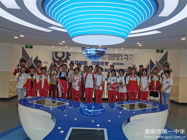 21全体课程班同学合影.jpg