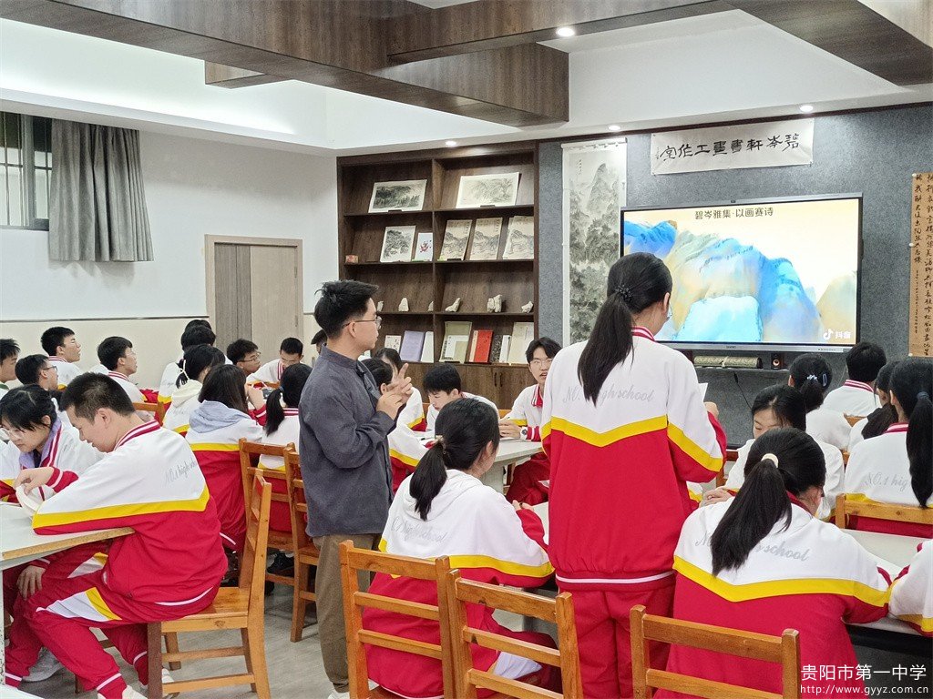 图13：学生自创诗歌、文章展示片段.jpg